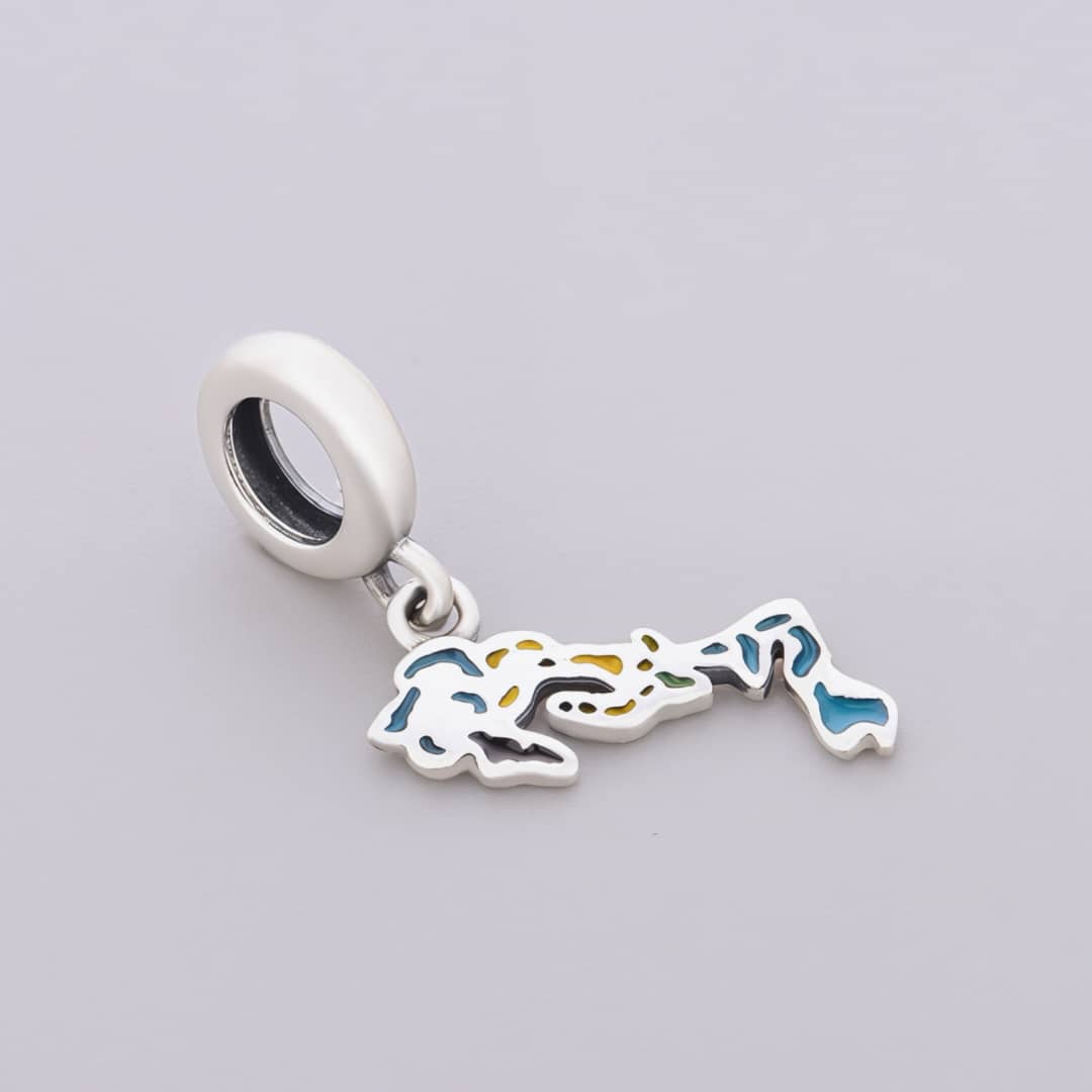 Amarante Jewelry Bahamas Map Flag Dangle Charm