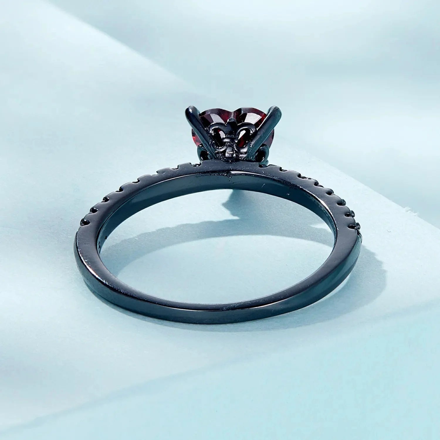 Amarante Jewelry Black Punk Heart Ring