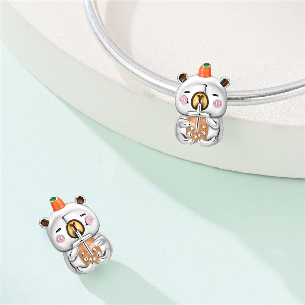 Amarante Jewelry Capybara with Bubble Tea Charm