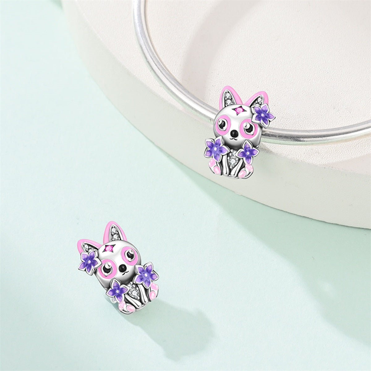 Amarante Jewelry Cat with Pink & Purple Flowers Charm