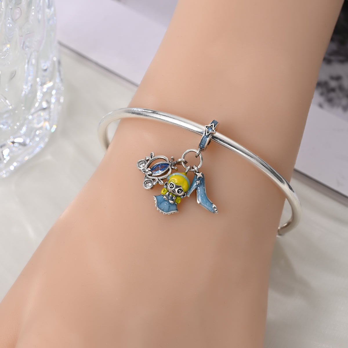 Amarante Jewelry Cinderella with Blue Dress, Glass Slipper, & Carriage Dangle Charm