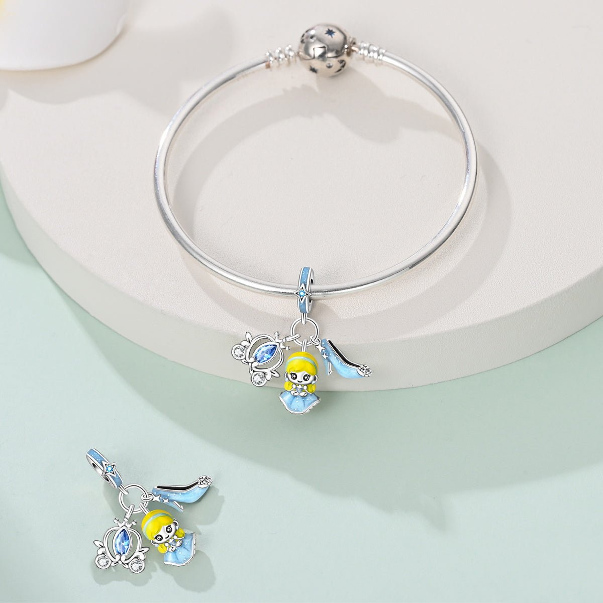 Amarante Jewelry Cinderella with Blue Dress, Glass Slipper, & Carriage Dangle Charm