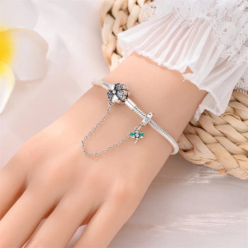 Amarante Jewelry Clover and Dragonfly Charm Bracelet with Safety Chain