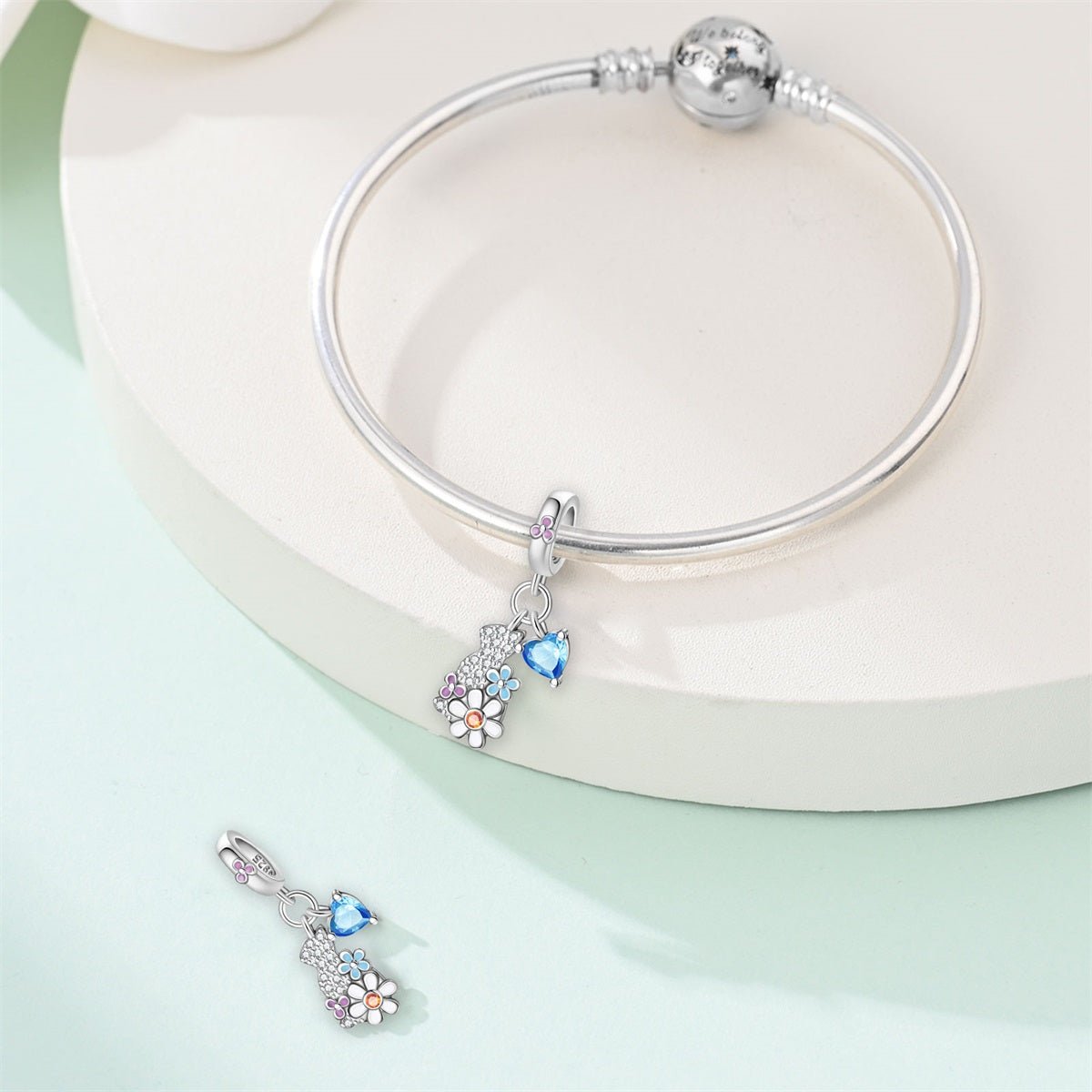 Amarante Jewelry Crystal Cat, Flowers, & Blue Heart Dangle Charm