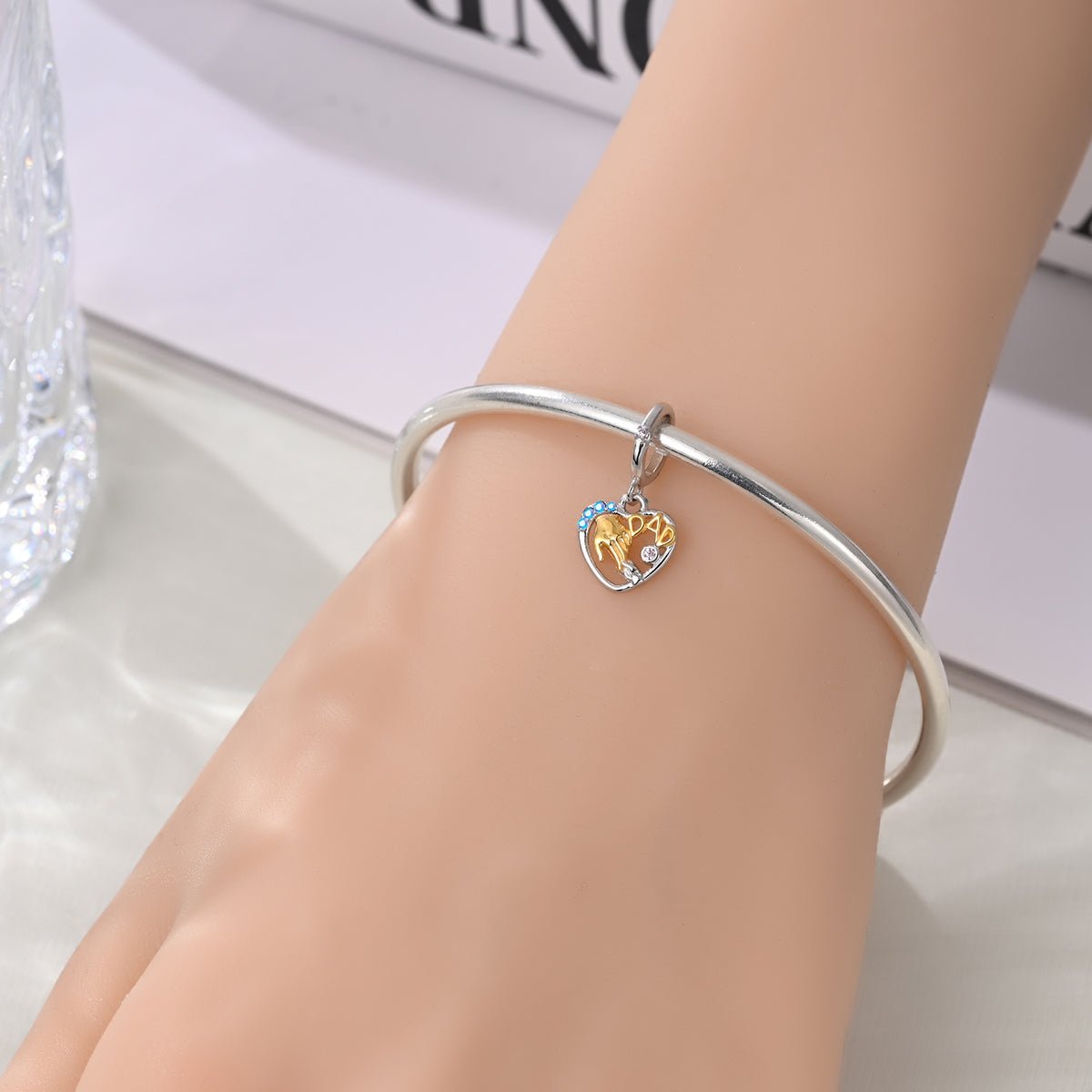 Amarante Jewelry Dad & Child Holding Hands Heart Dangle Charm