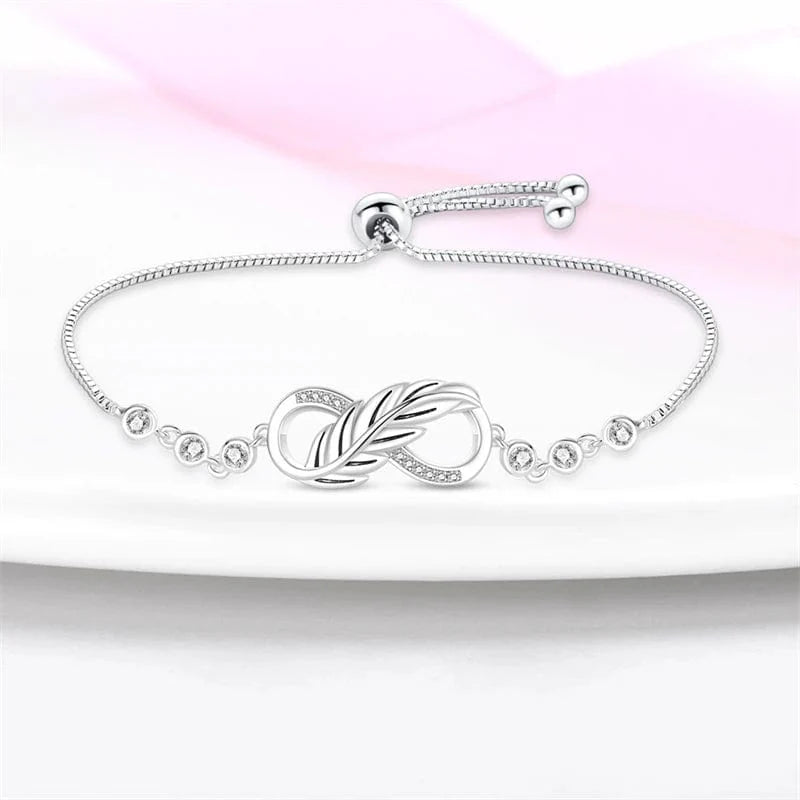 Amarante Jewelry Elegant Infinity Knot Bracelet with Crystal Accents