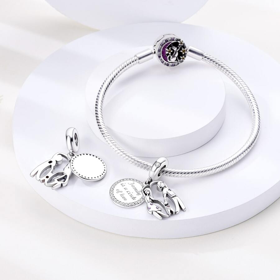 Amarante Jewelry Family is a Circle of Love Charm