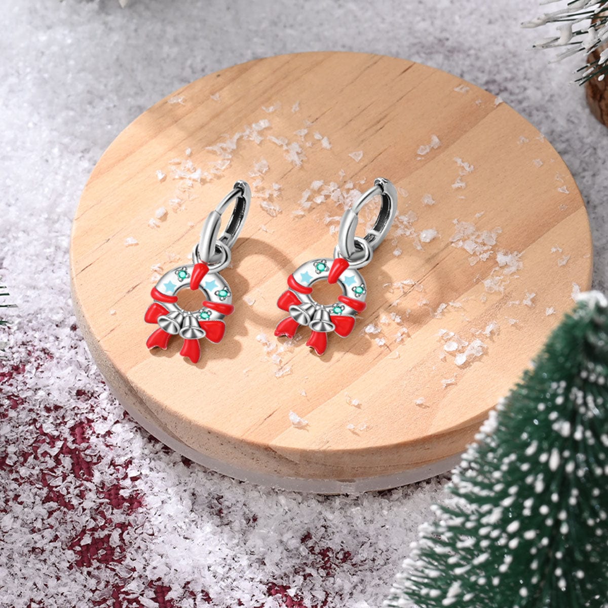 Amarante Jewelry Festive Holiday Wreath & Bell Earrings