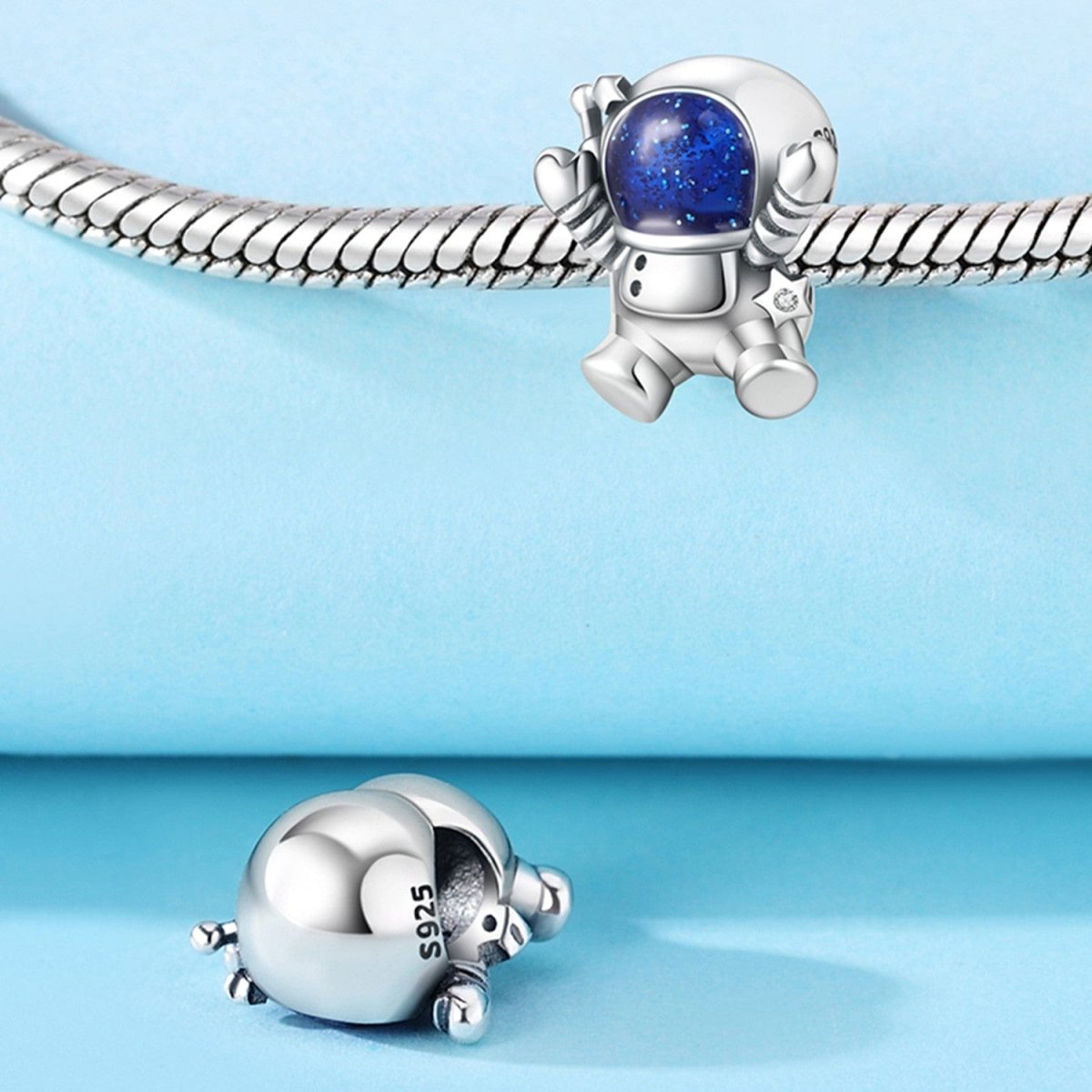 Amarante Jewelry Galaxy Explorer Astronaut Charm