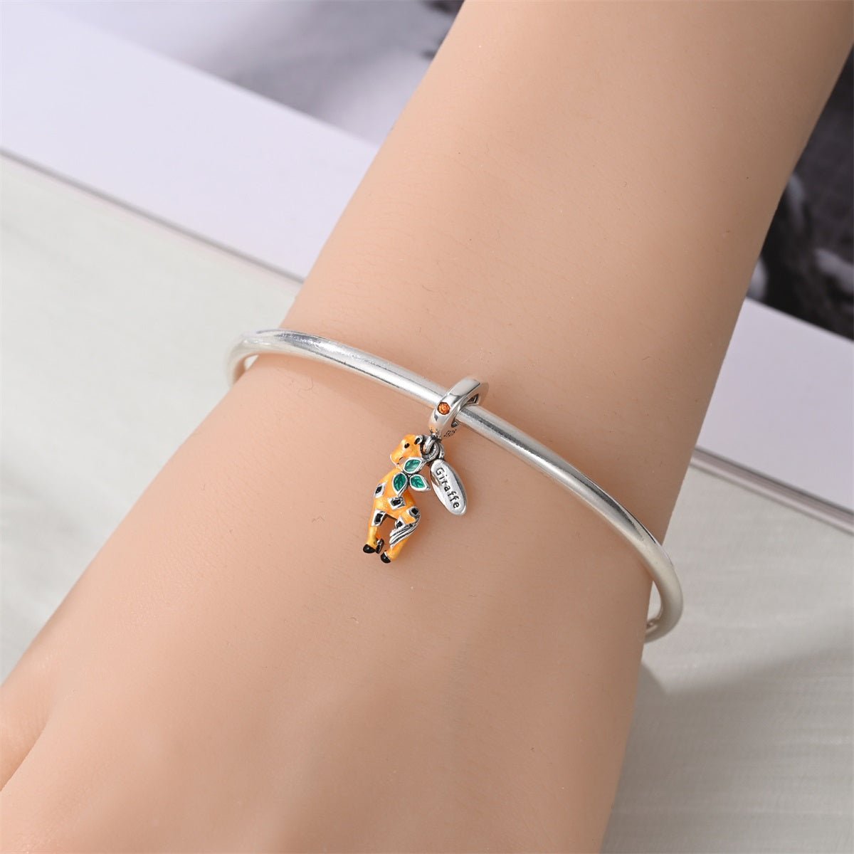 Amarante Jewelry Giraffe with Leaves Dangle Charm