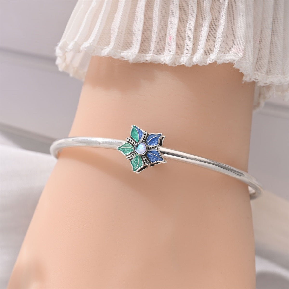 Amarante Jewelry Glow - in - the - Dark Ocean Flower Charm