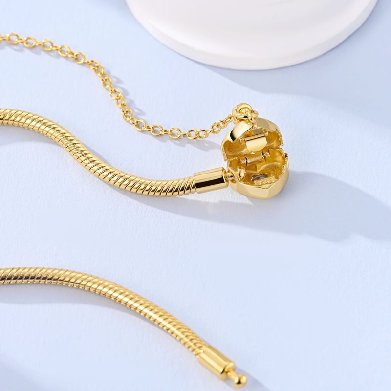 Amarante Jewelry Golden Forever Love Heart Snake Chain Bracelet
