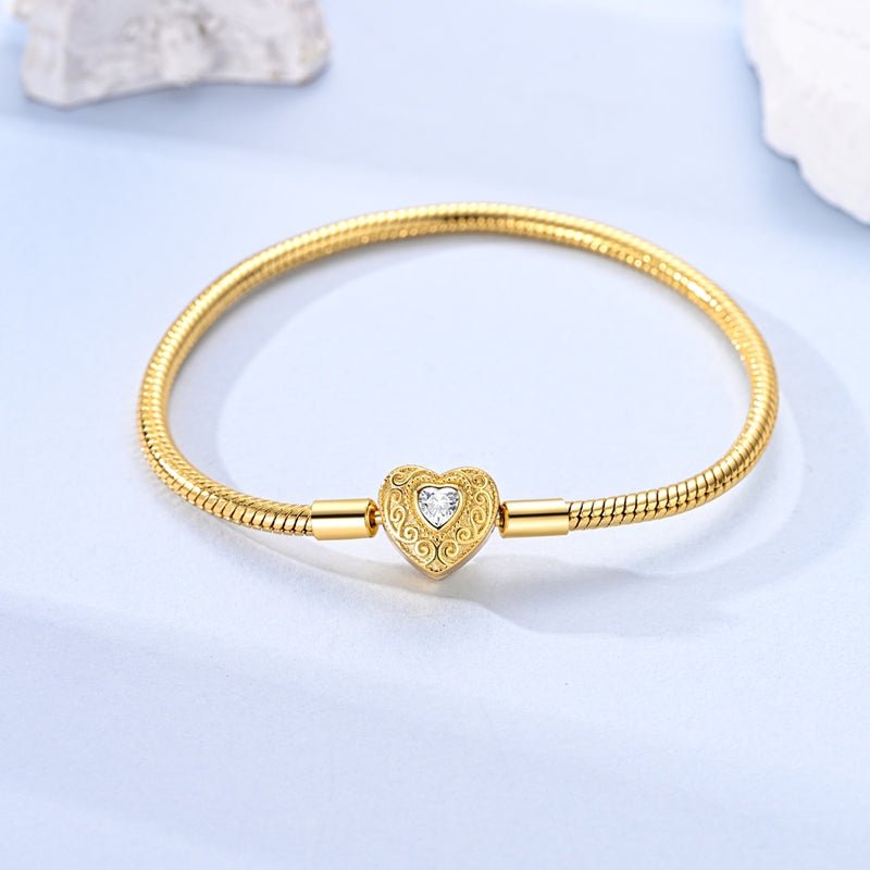 Amarante Jewelry Golden Heart Clasp Snake Chain Bracelet