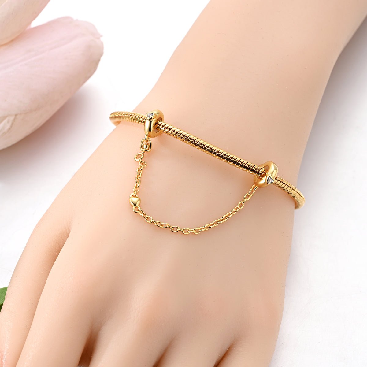 Amarante Jewelry Golden Heart Safety Chain Charm
