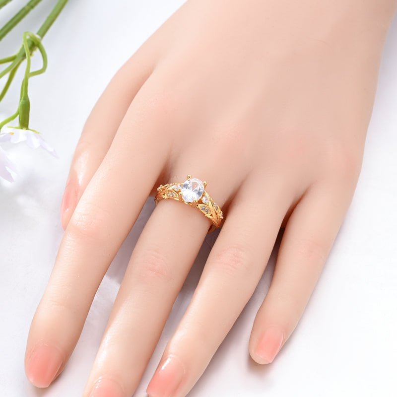Amarante Jewelry Golden Leaf Sparkle Oval Solitaire Ring
