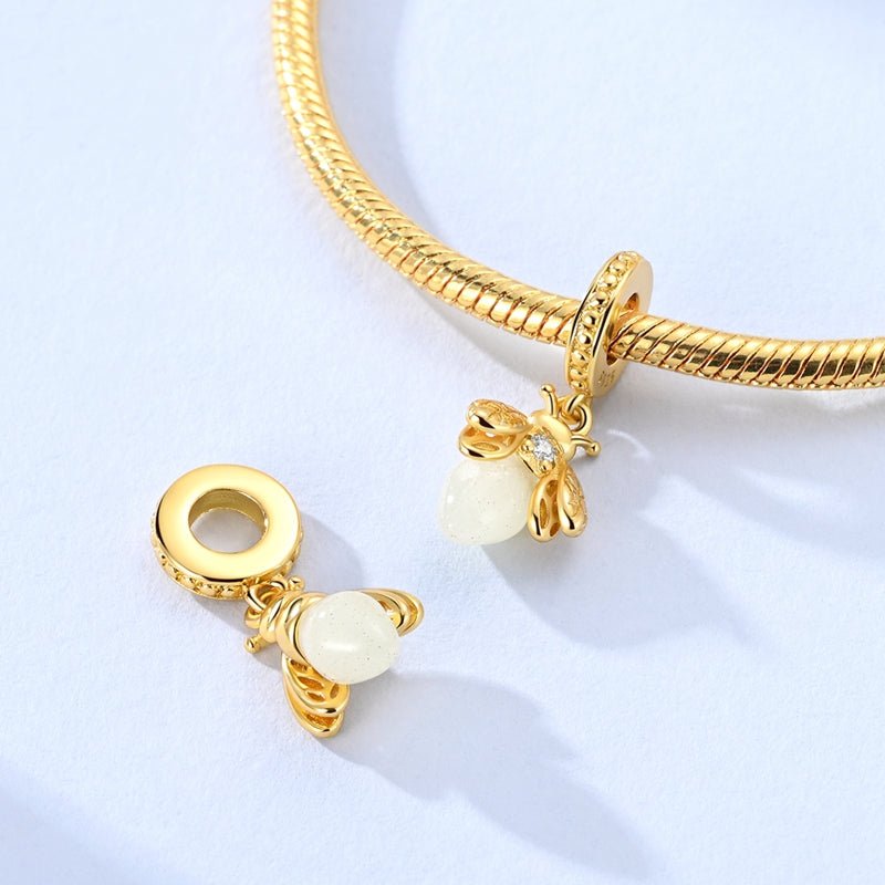 Amarante Jewelry Golden Luminous Bee Dangle Charm