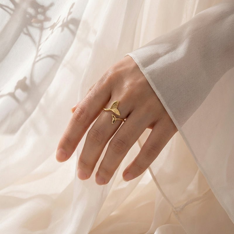 Amarante Jewelry Golden Mermaid Tail Adjustable Ring