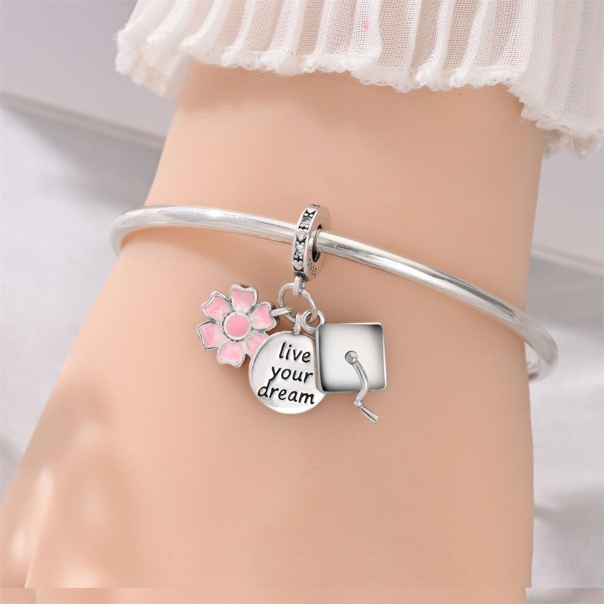 Amarante Jewelry Graduation Cap, Pink Flower & “Live Your Dream” Dangle Charm