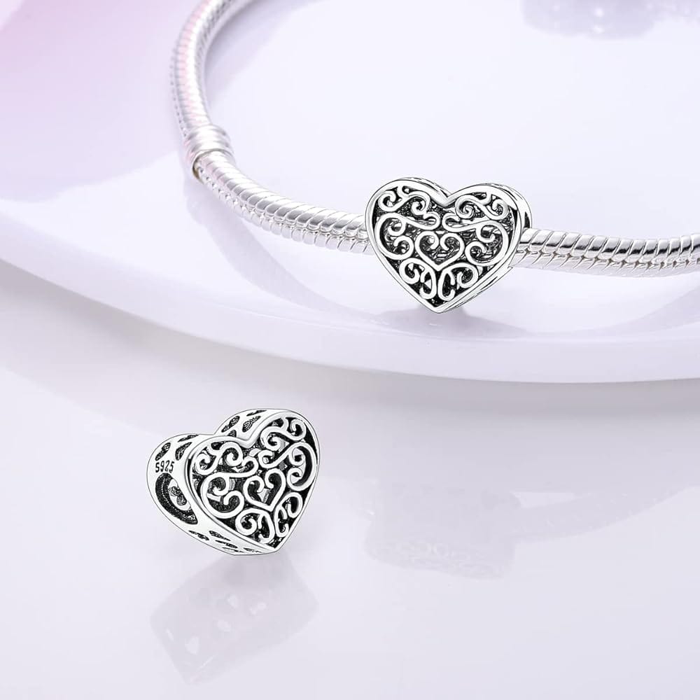 Amarante JewelryHeart Flower Charm