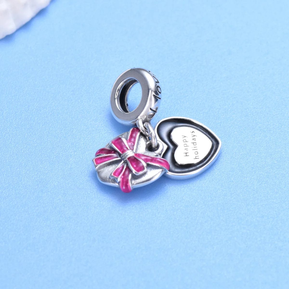 Amarante Jewelry Heart Gift Box with Pink Ribbon Holiday Dangle Charm