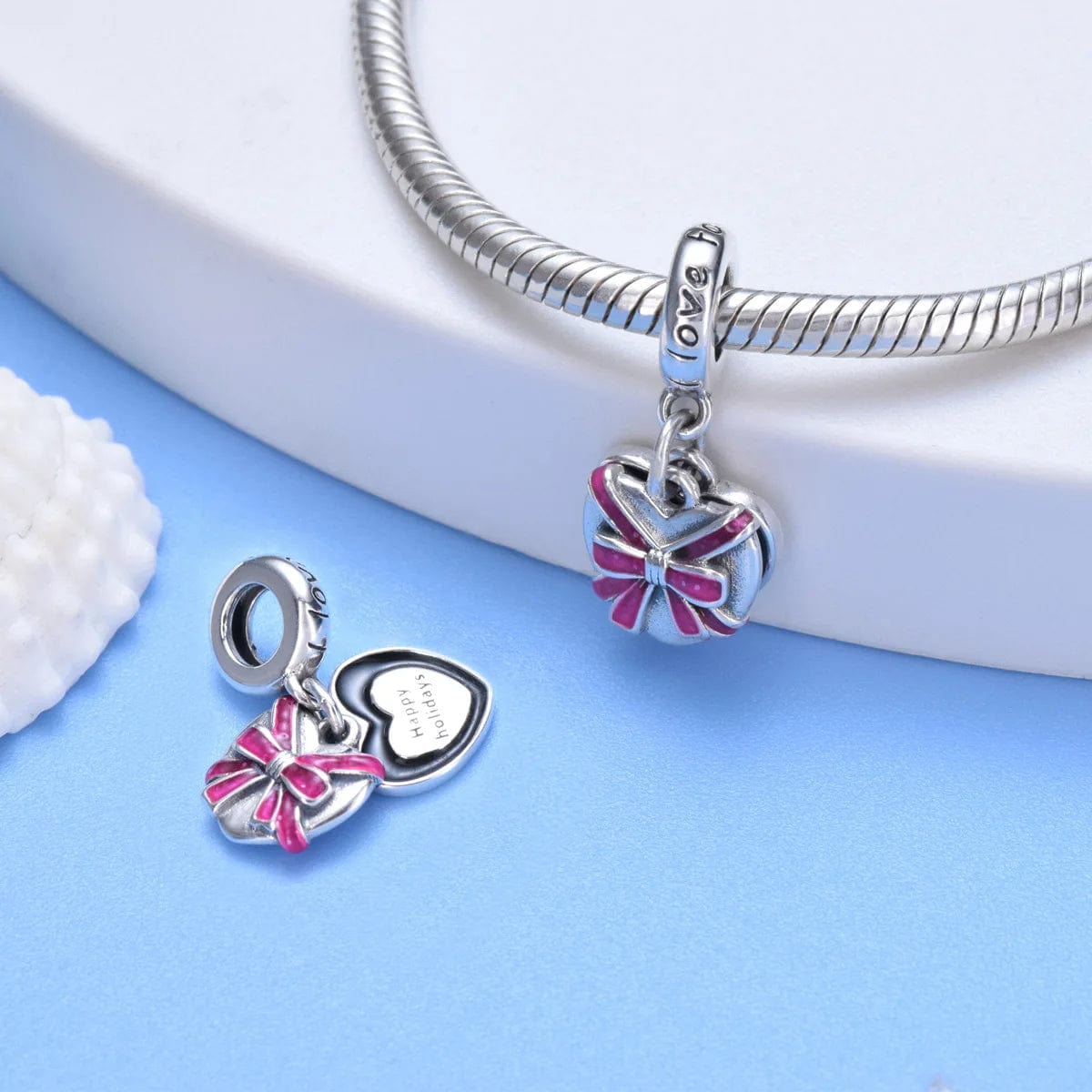 Amarante Jewelry Heart Gift Box with Pink Ribbon Holiday Dangle Charm
