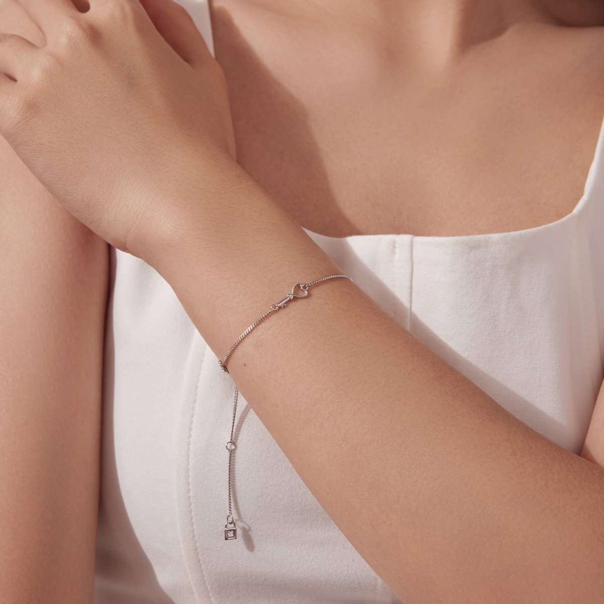 Amarante Jewelry Heart Key Link Bracelet