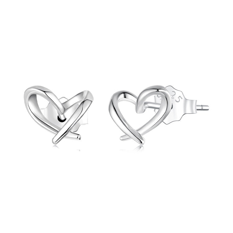Amarante Jewelry Intertwined Open Heart Stud Earrings