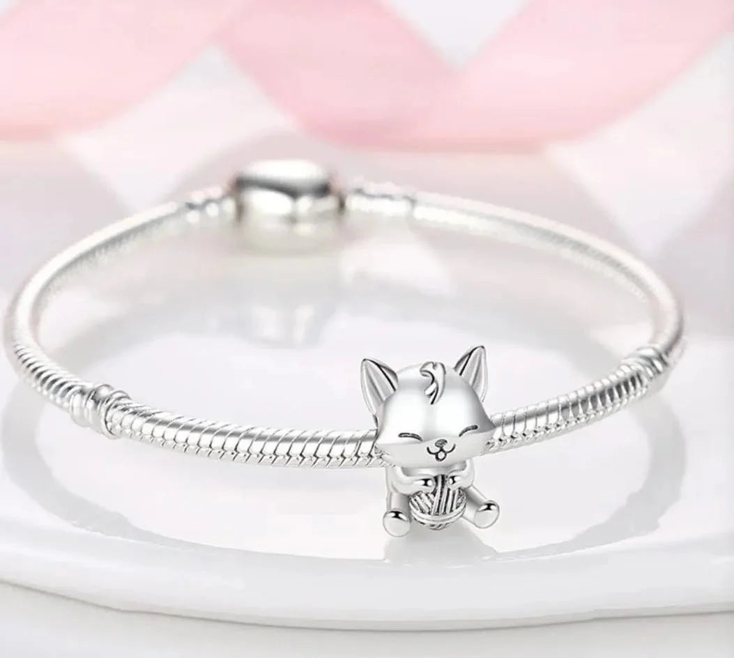 Amarante Jewelry Kitten & Yarn Ball Charm
