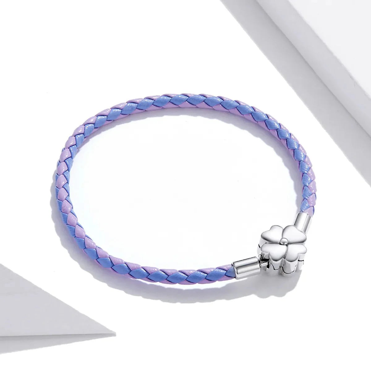 Amarante Jewelry Lucky Clover Leather Charm Bracelet