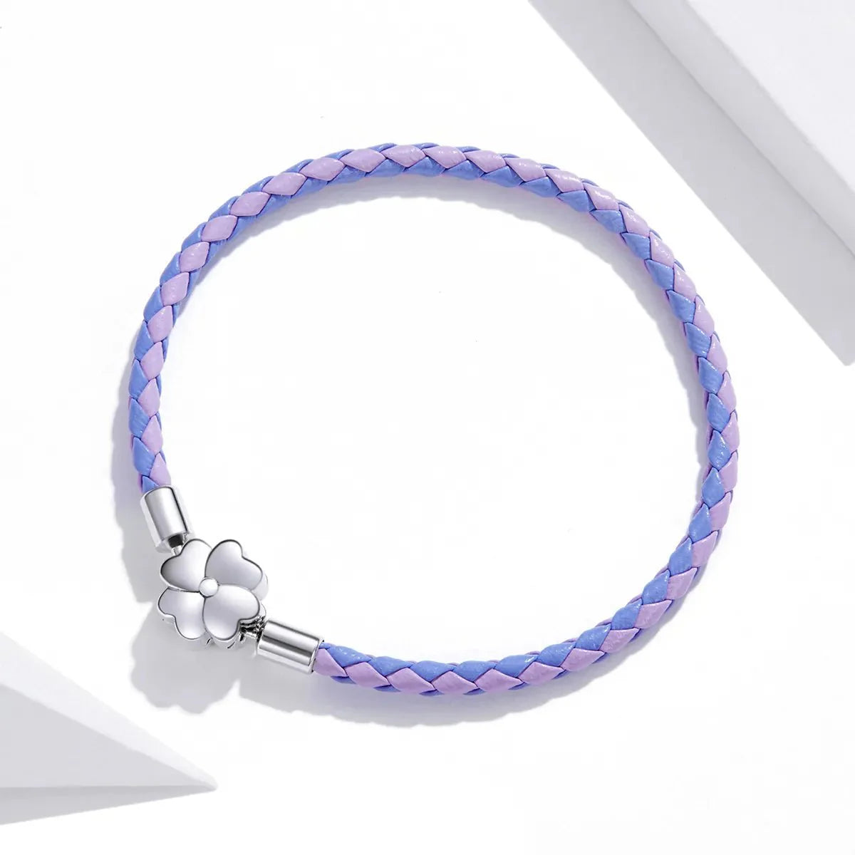 Amarante Jewelry Lucky Clover Leather Charm Bracelet