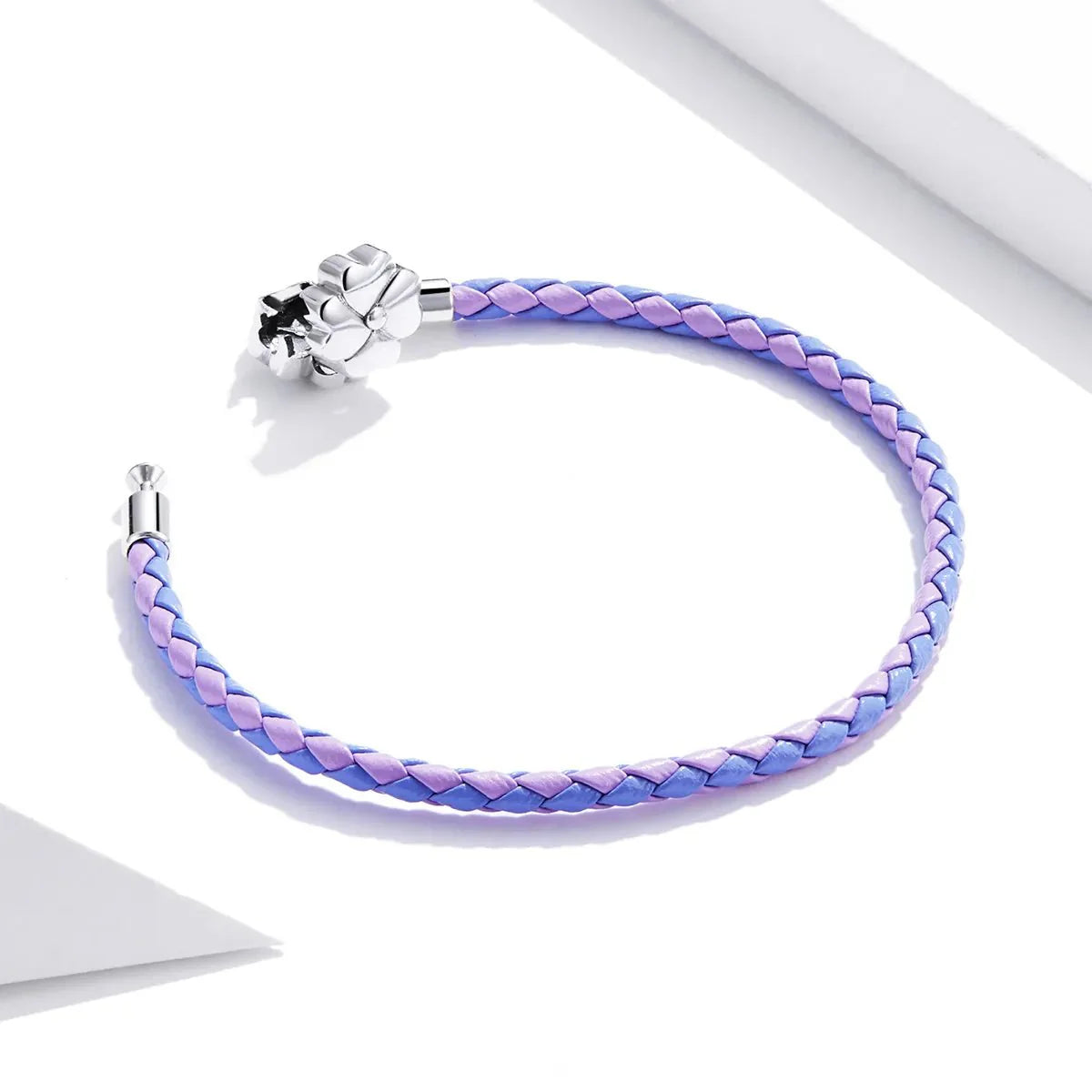 Amarante Jewelry Lucky Clover Leather Charm Bracelet