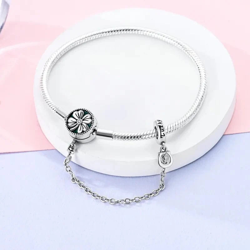 Amarante Jewelry Lucky Flower Snake Chain Bracelet with Safety Chain