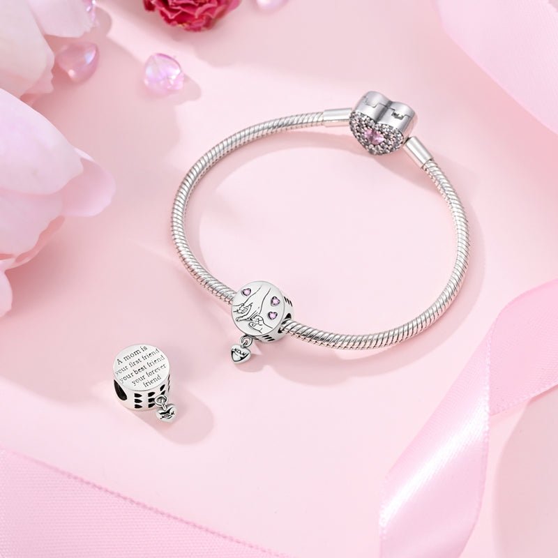 Amarante Jewelry Mother’s Love Holding Hands Charm