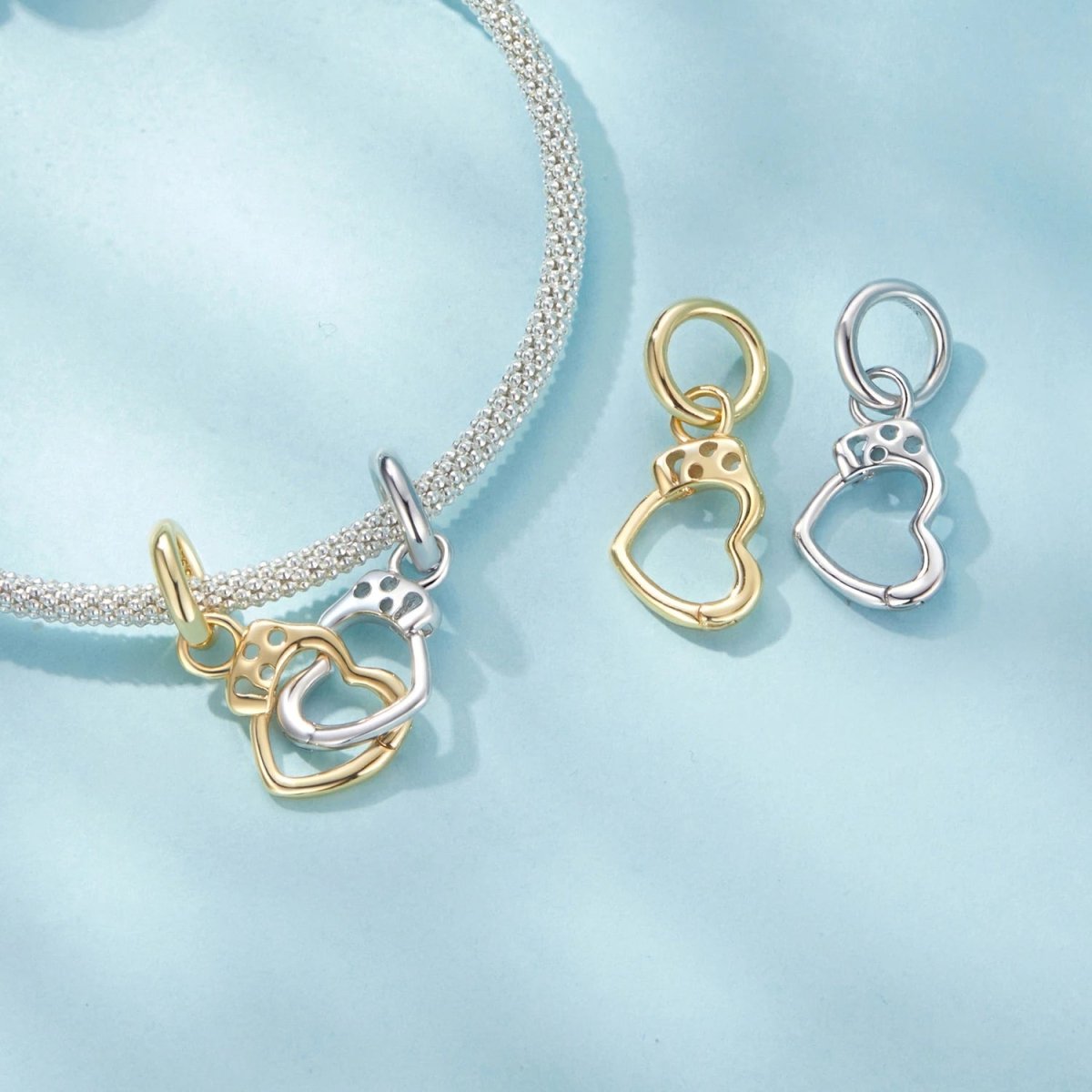 Amarante Jewelry Openable & Splittable Handcuffs Dangle Charm