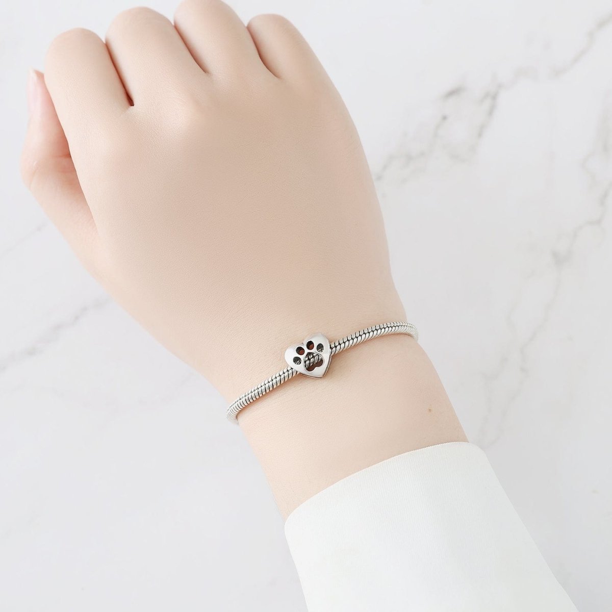 Amarante Jewelry Openwork Paw Print Charm