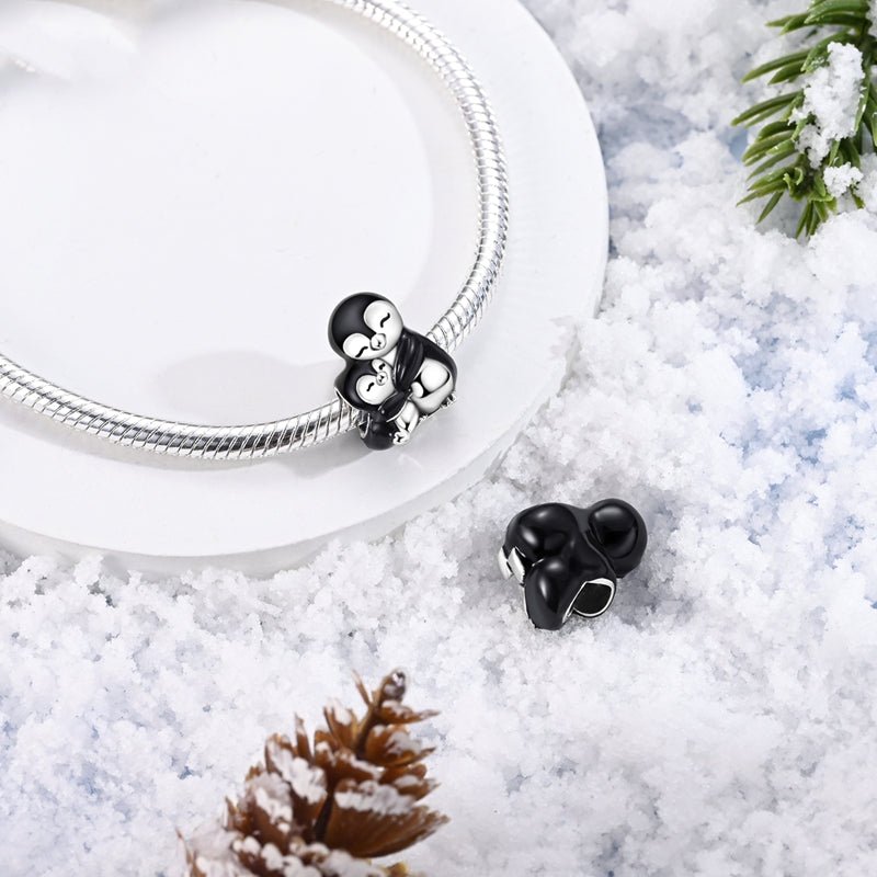 Amarante Jewelry Penguin Family Hug Charm