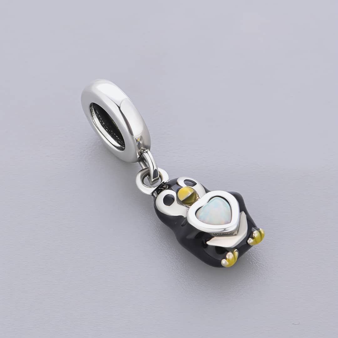 Amarante Jewelry Penguin with Heart Stone Dangle Charm