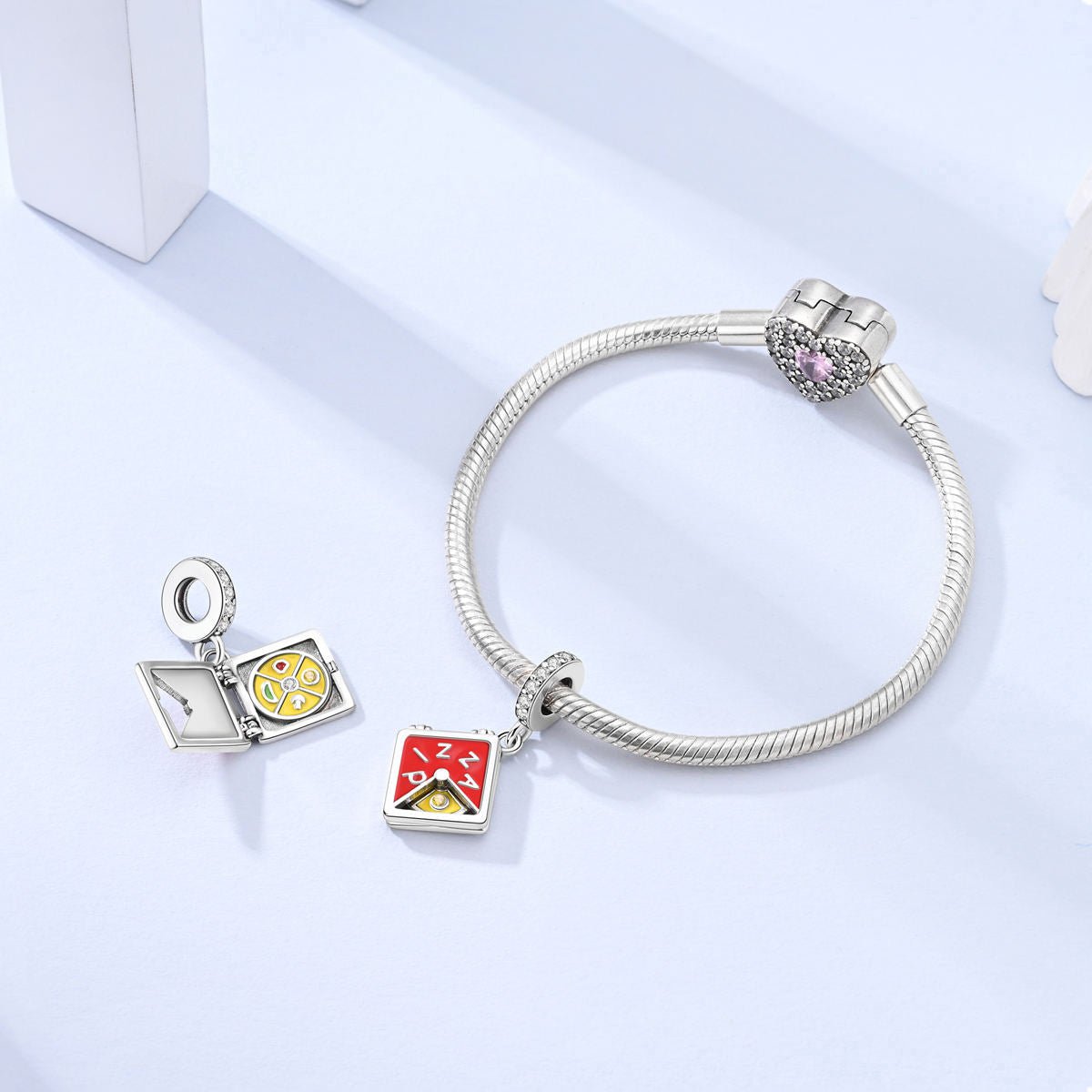 Amarante Jewelry Pizza Box with Slice Dangle Charm