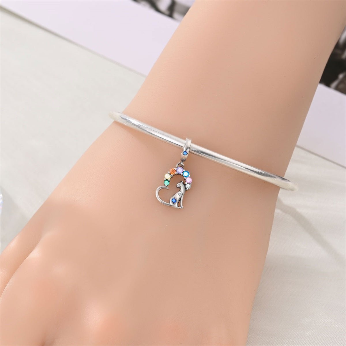 Amarante Jewelry Rainbow Gems & Sitting Cat Dangle Charm