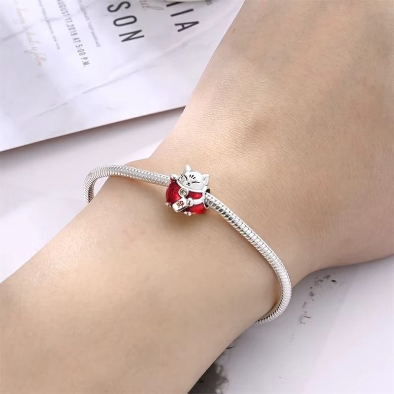 Amarante Jewelry Red Maneki Neko Charm