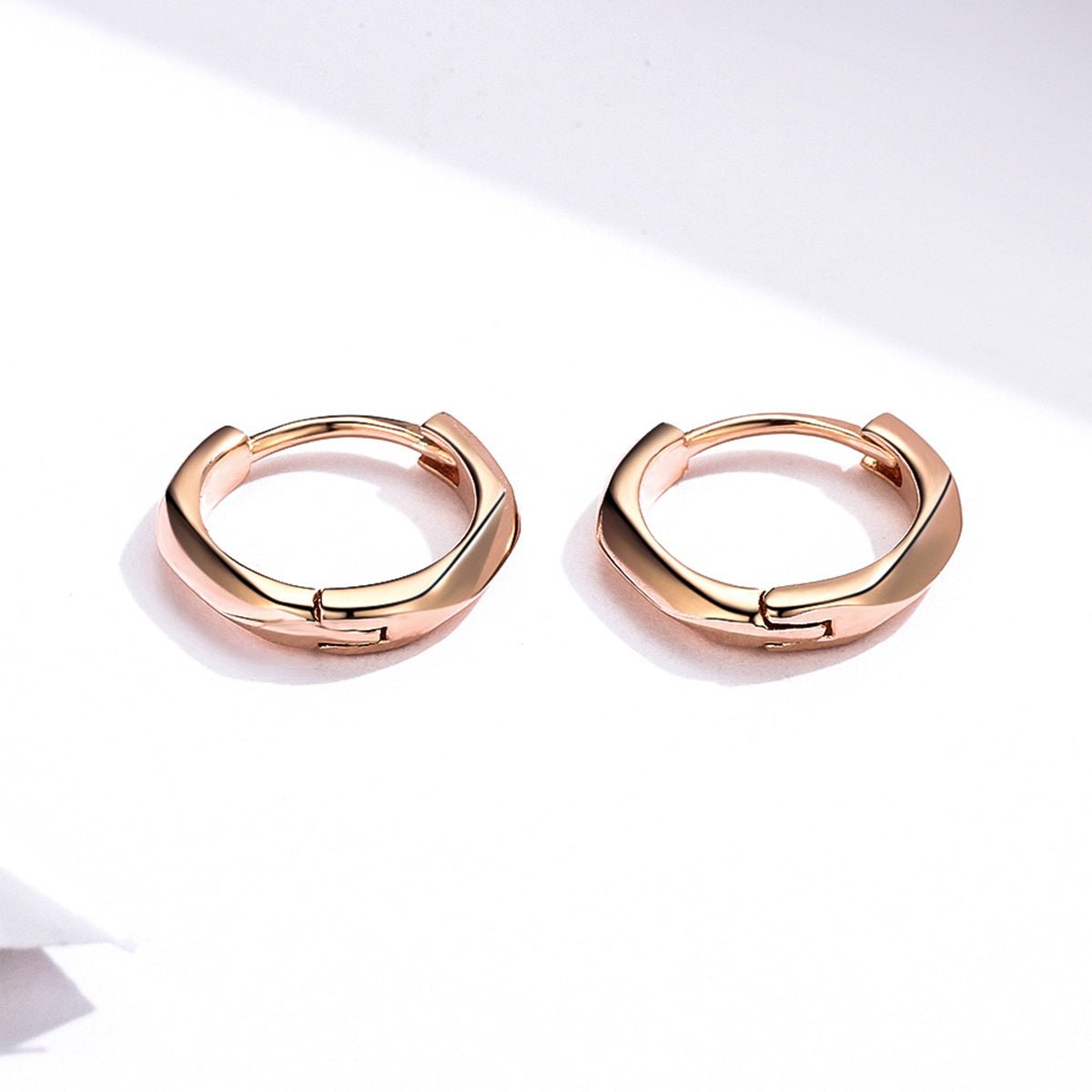 Amarante Jewelry Rose Gold Smooth Shine Hoop Earrings
