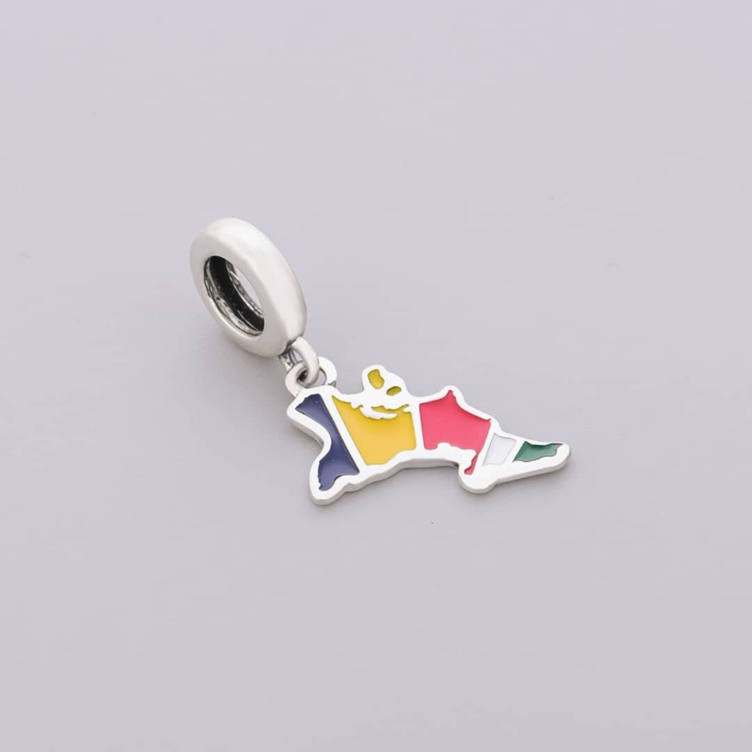Amarante Jewelry Seychelles Map Flag Dangle Charm