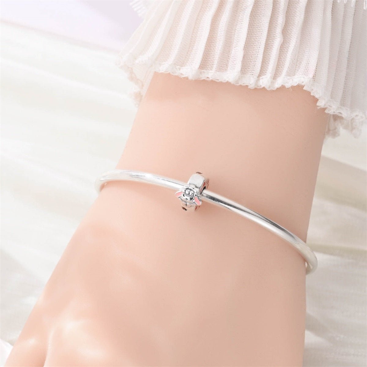 Amarante Jewelry Sleeping Lamb & Pink Hearts Charm