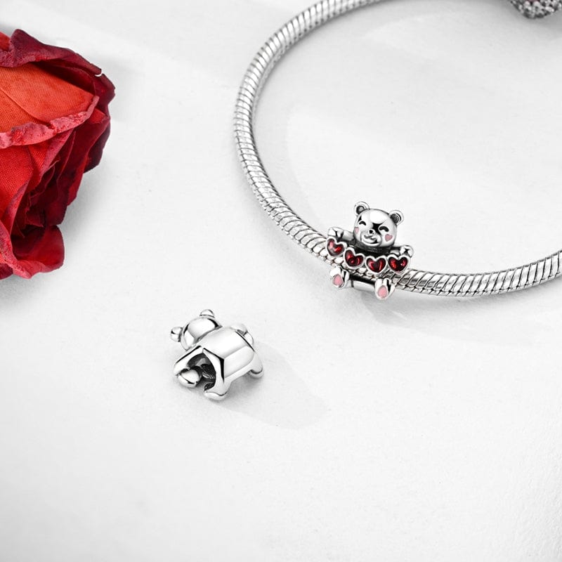 Amarante Jewelry Smiling Bear Holding Red Hearts Charm