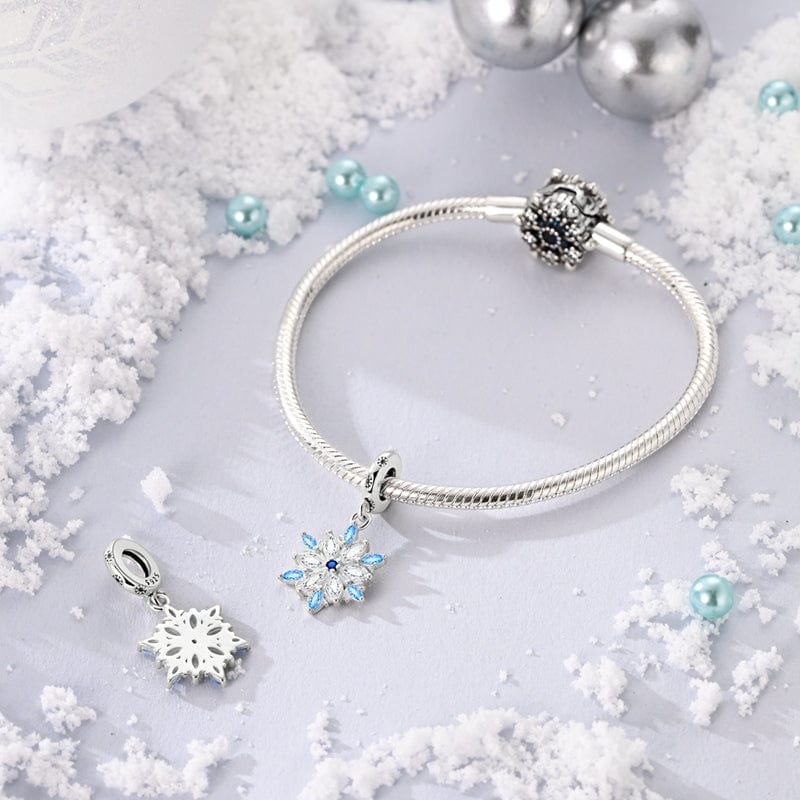 Amarante Jewelry Sparkling Winter Snowflake Charm