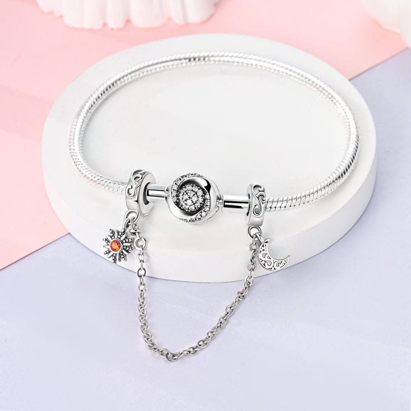 Amarante Jewelry Sun & Crescent Moon Cosmic Safety Chain