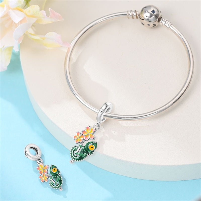 Amarante Jewelry Temperature - Changing Chameleon & Flower Dangle Charm