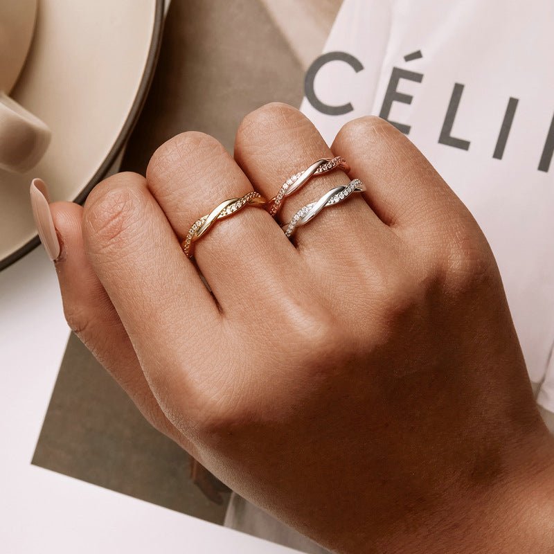 Amarante Jewelry Twisted Radiance Pavé Band Ring