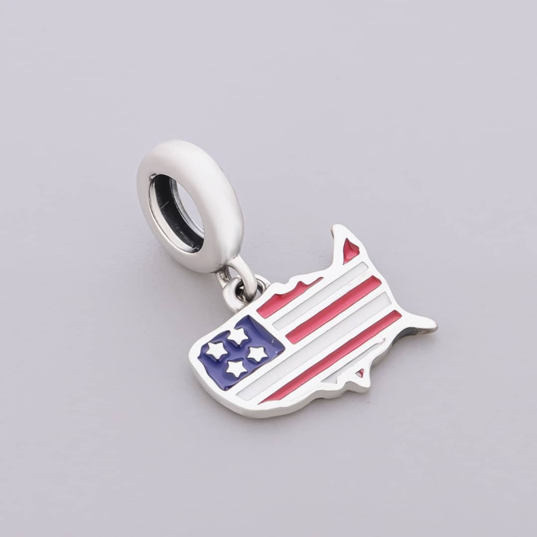 Amarante Jewelry United States Map Flag Dangle Charm